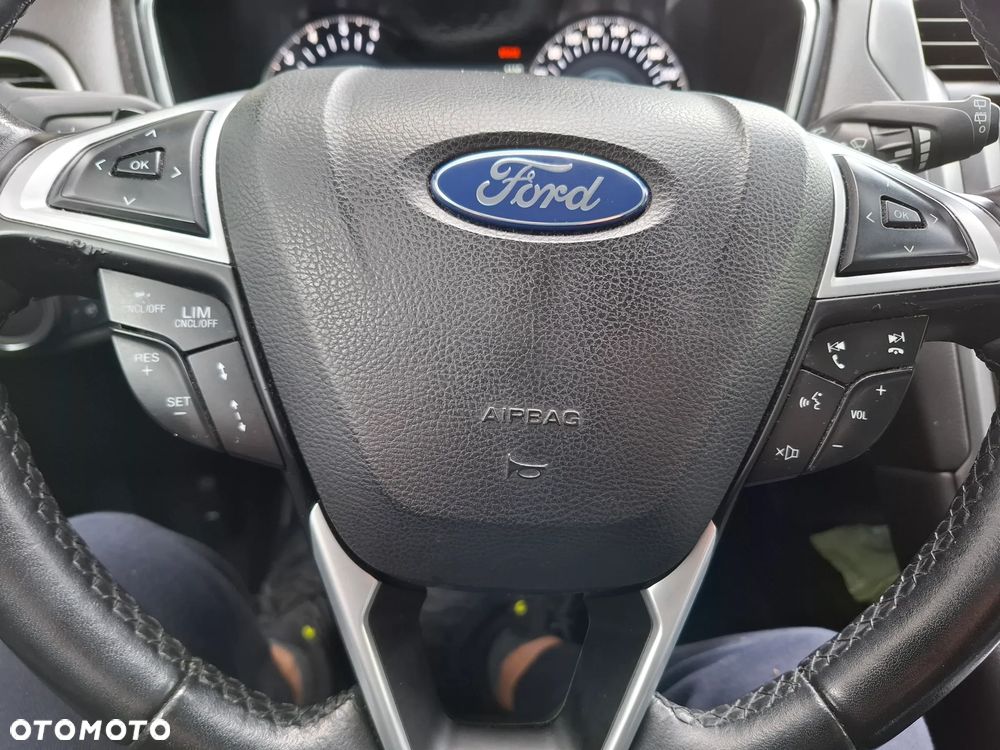 Ford Mondeo 2.0 TDCi Titanium PowerShift - 28