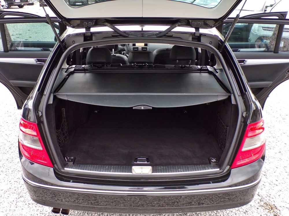 Mercedes-Benz Klasa C 180 Kompressor Automatik BlueEFFICIENCY Avantgarde - 26