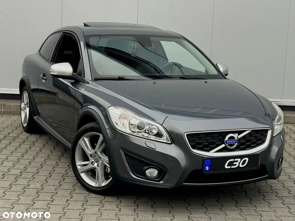 Volvo C30 D3 R-Design - 3