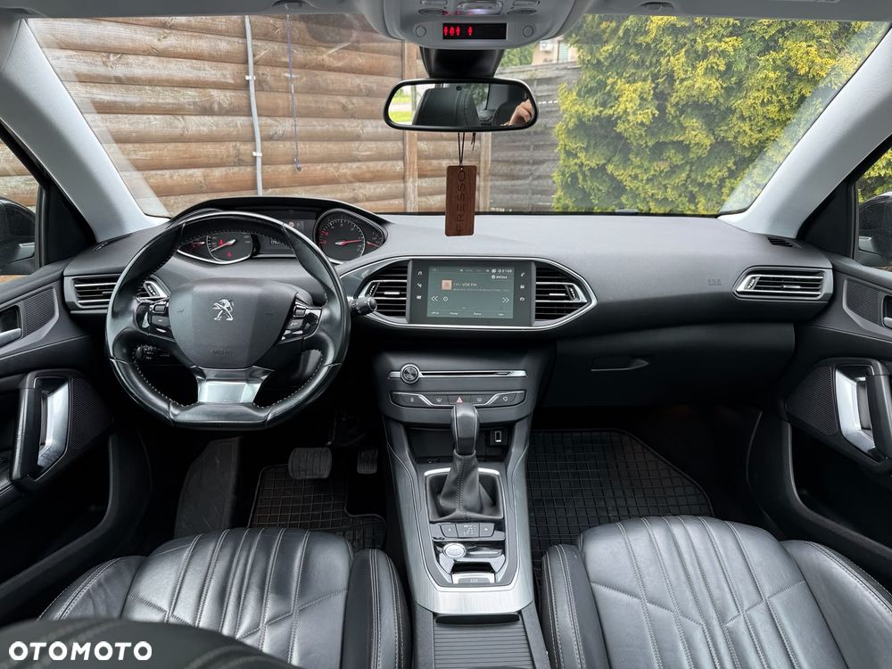 Peugeot 308 BlueHDi FAP 120 EAT6 Stop & Start Allure - 15