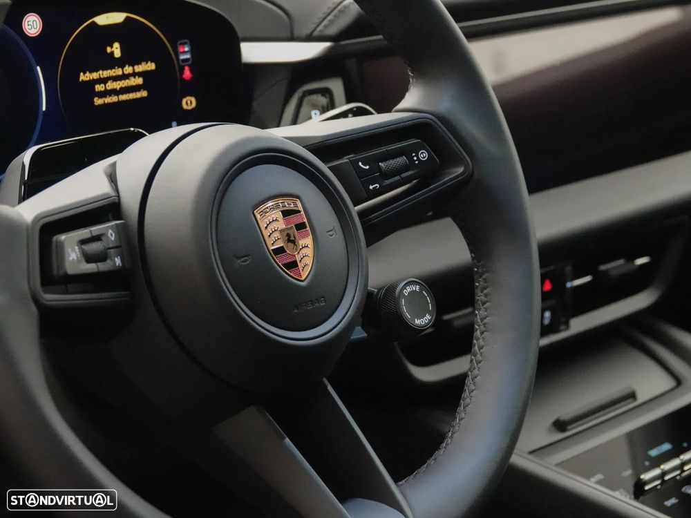 Porsche Macan Electric 4S - 22