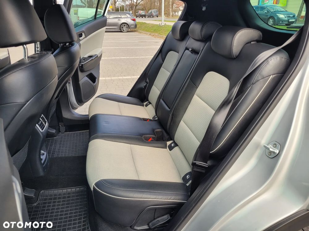 Kia Sportage 1.6 T-GDI AWD GT Line - 17