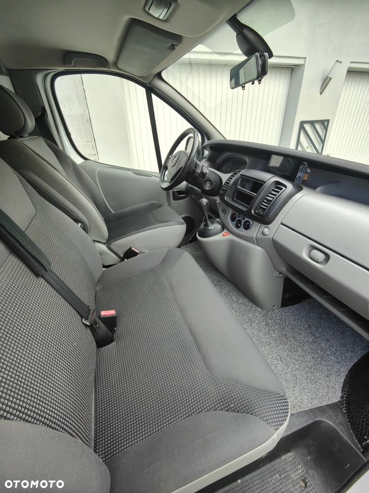 Opel Vivaro - 13