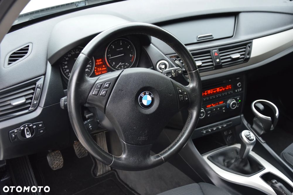 BMW X1 xDrive18d - 10
