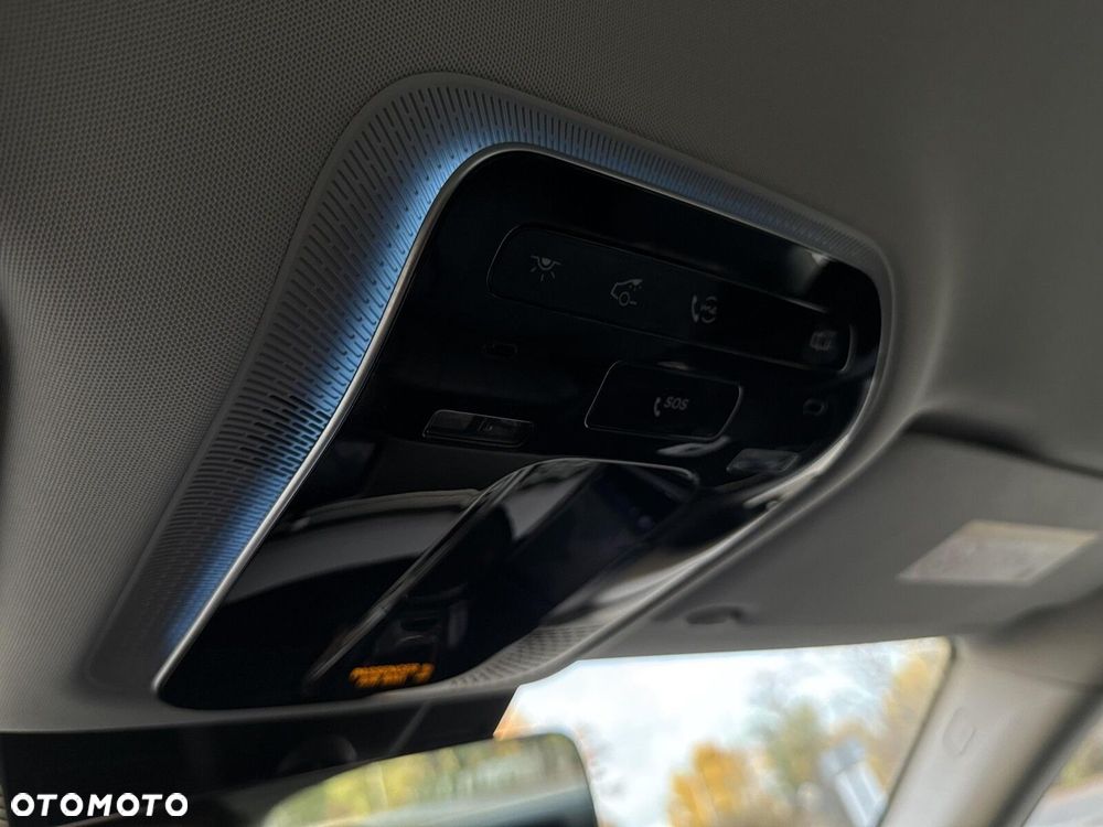 Mercedes-Benz Klasa E - 23