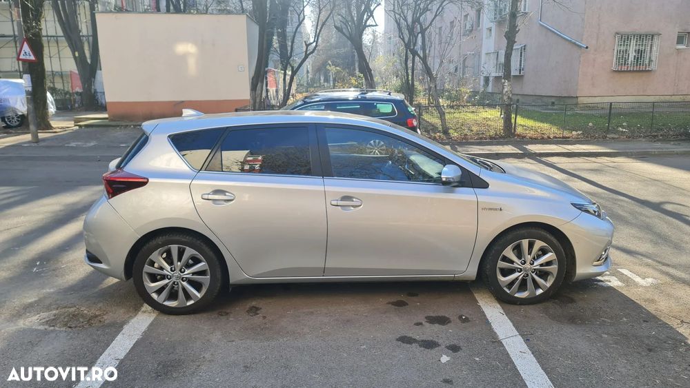 Toyota Auris ver-1-8-l-vvt--i-hsd-sol-plus - 5