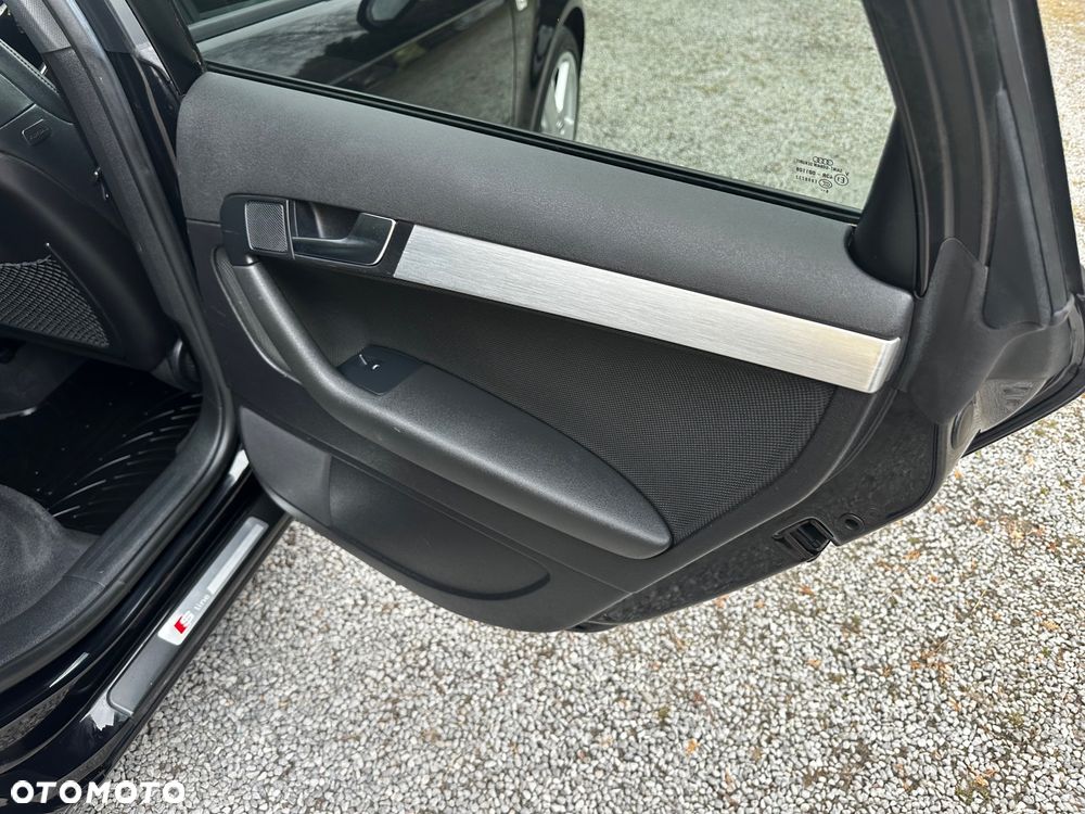 Audi A3 Sportback 2.0 TDI DPF S line Sportpaket plus - 32