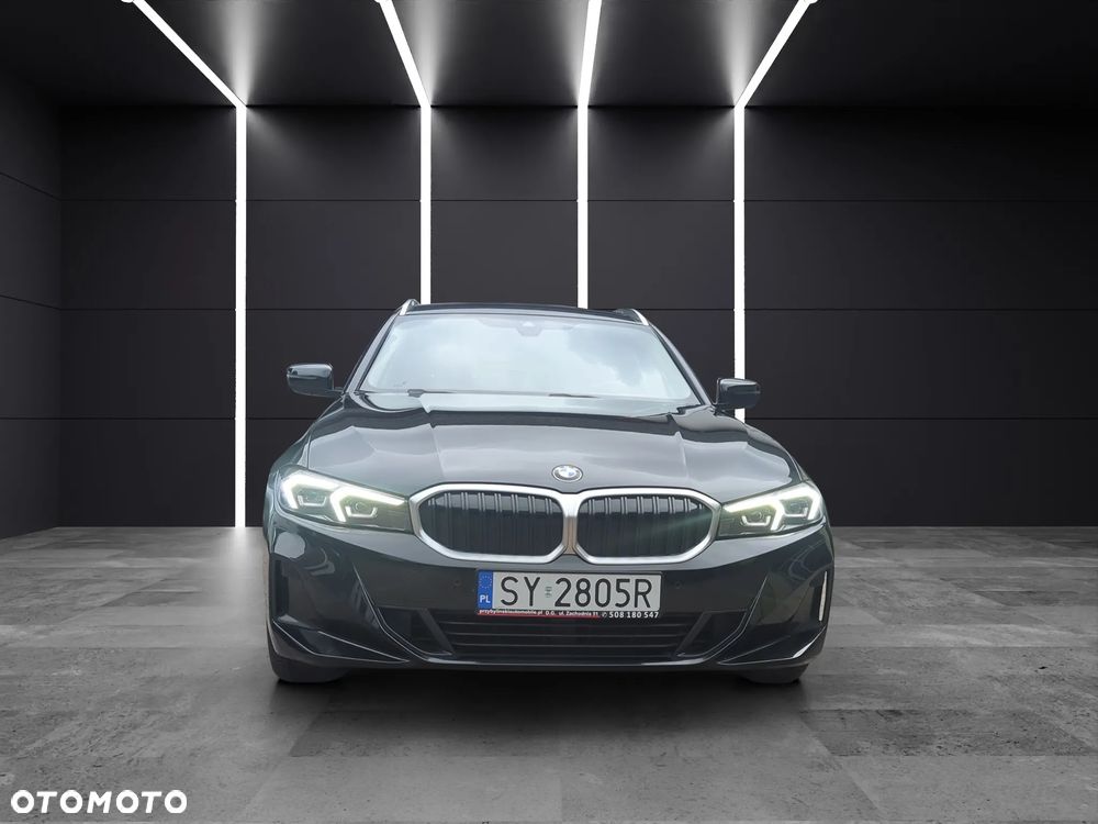 BMW Seria 3 318d mHEV - 4