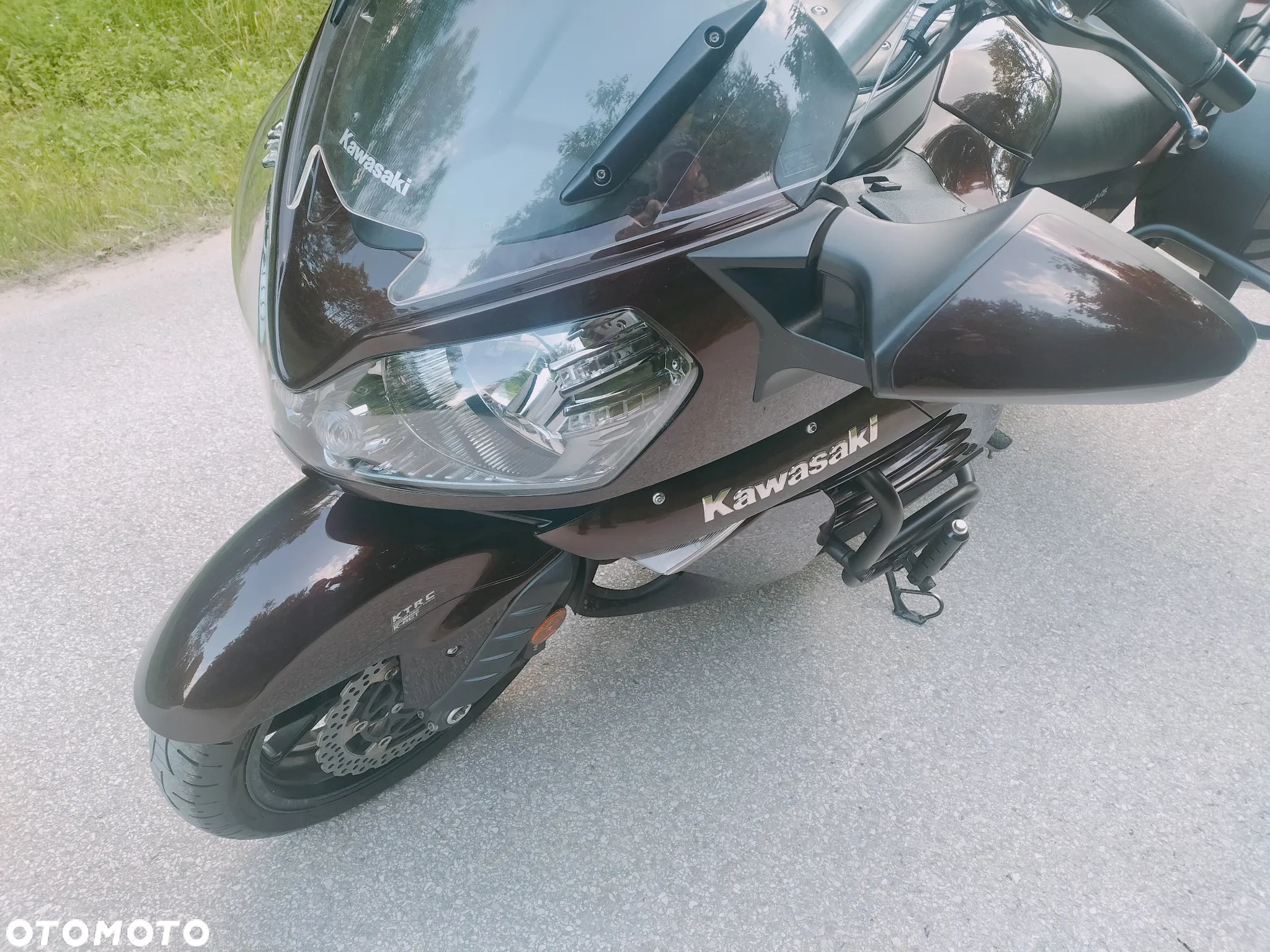 Kawasaki GTR - 23