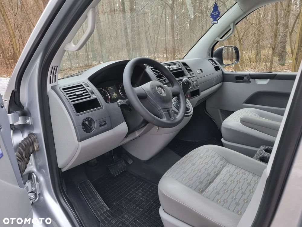 Volkswagen Transporter - 35