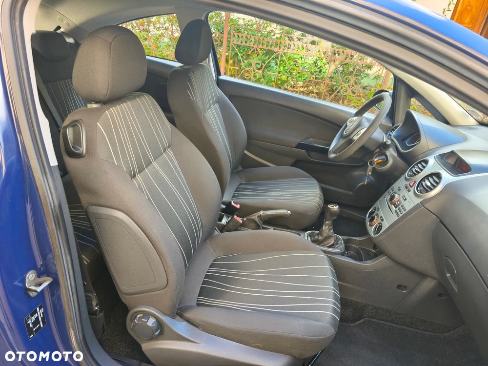 Opel Corsa 1.0 12V Innovation 110 Jahre - 12