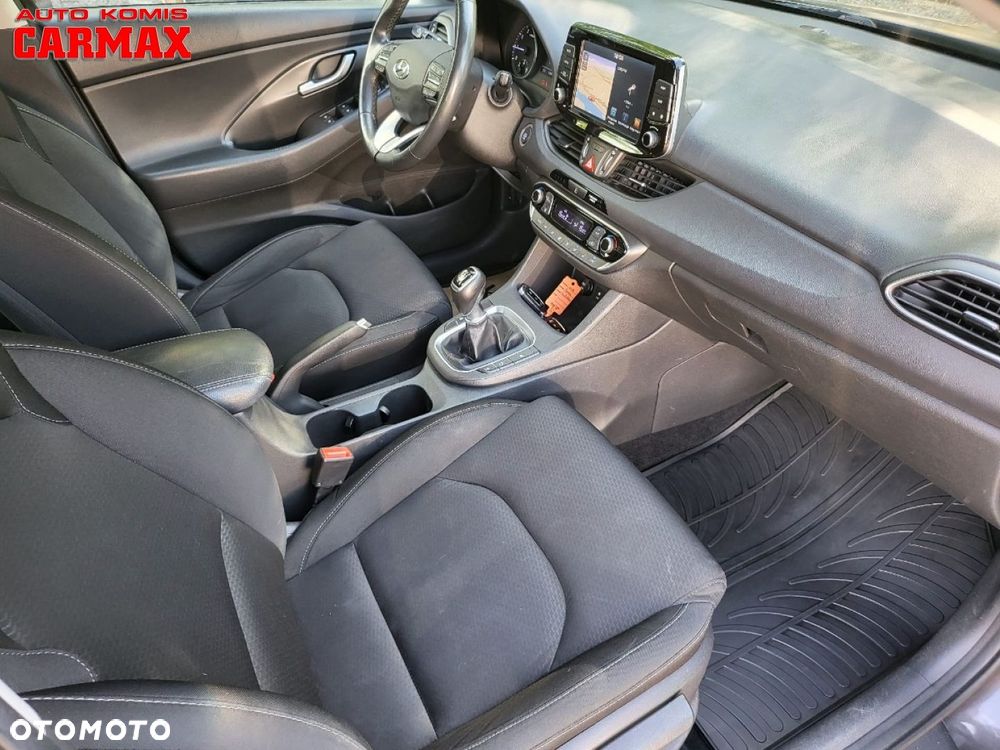 Hyundai i30 - 33