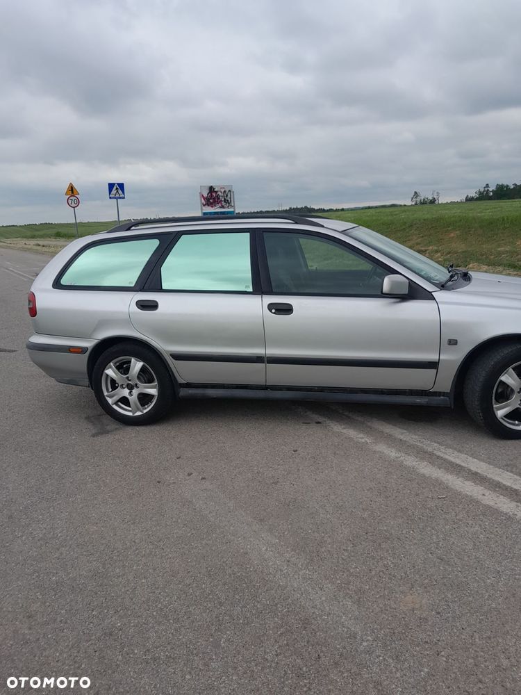 Volvo V40 - 1