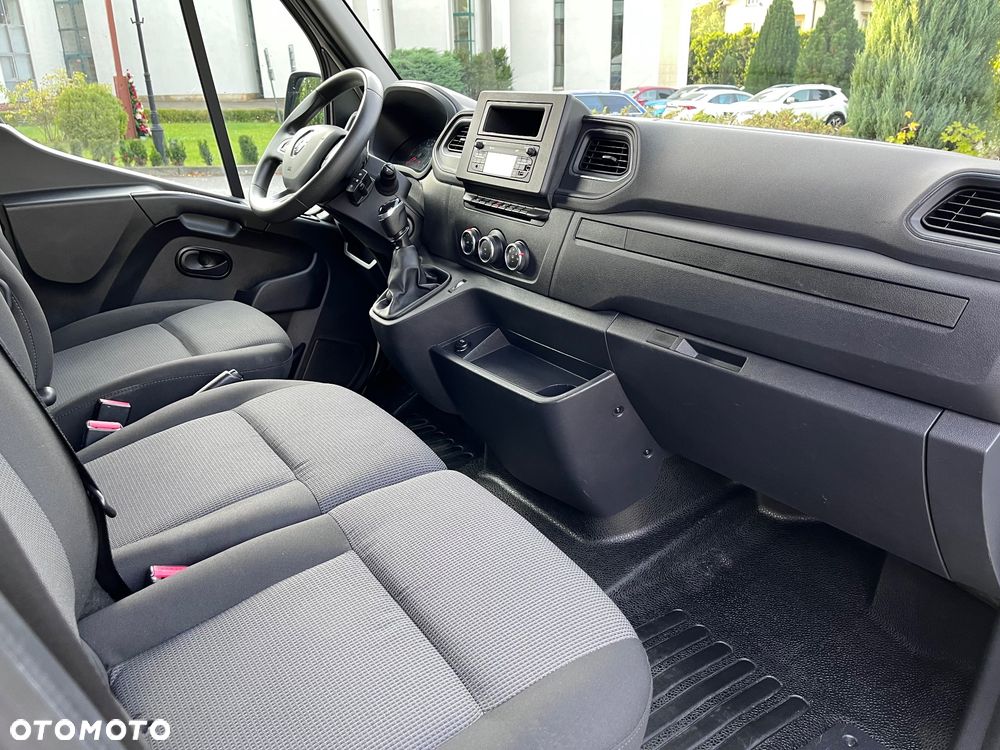 Renault Master - 18