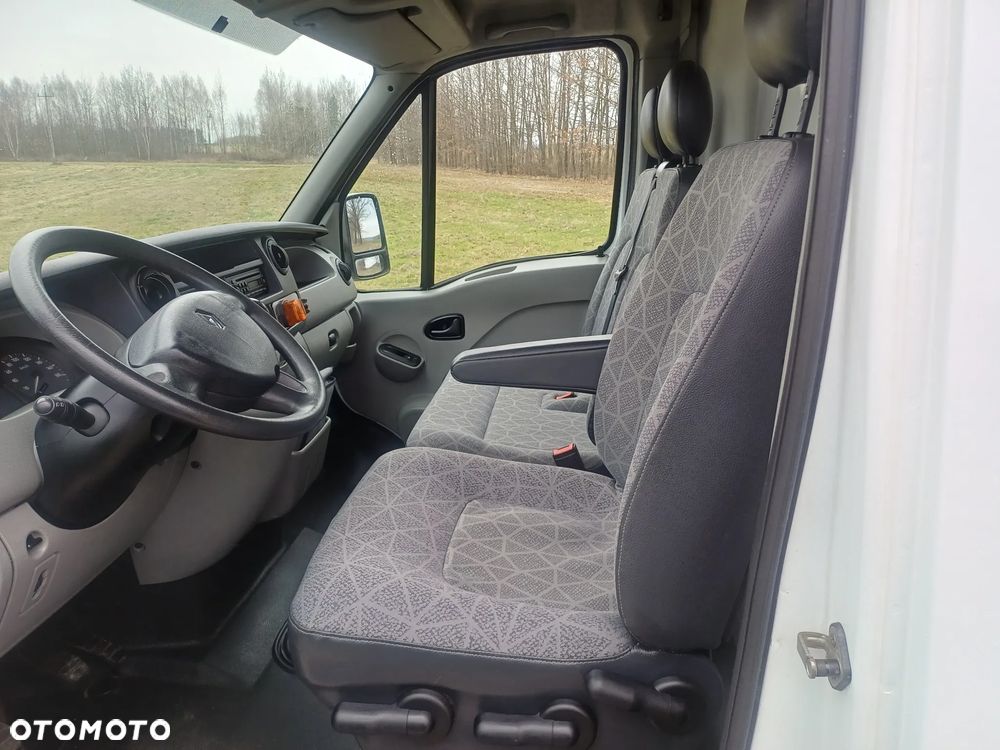 Renault Master - 25