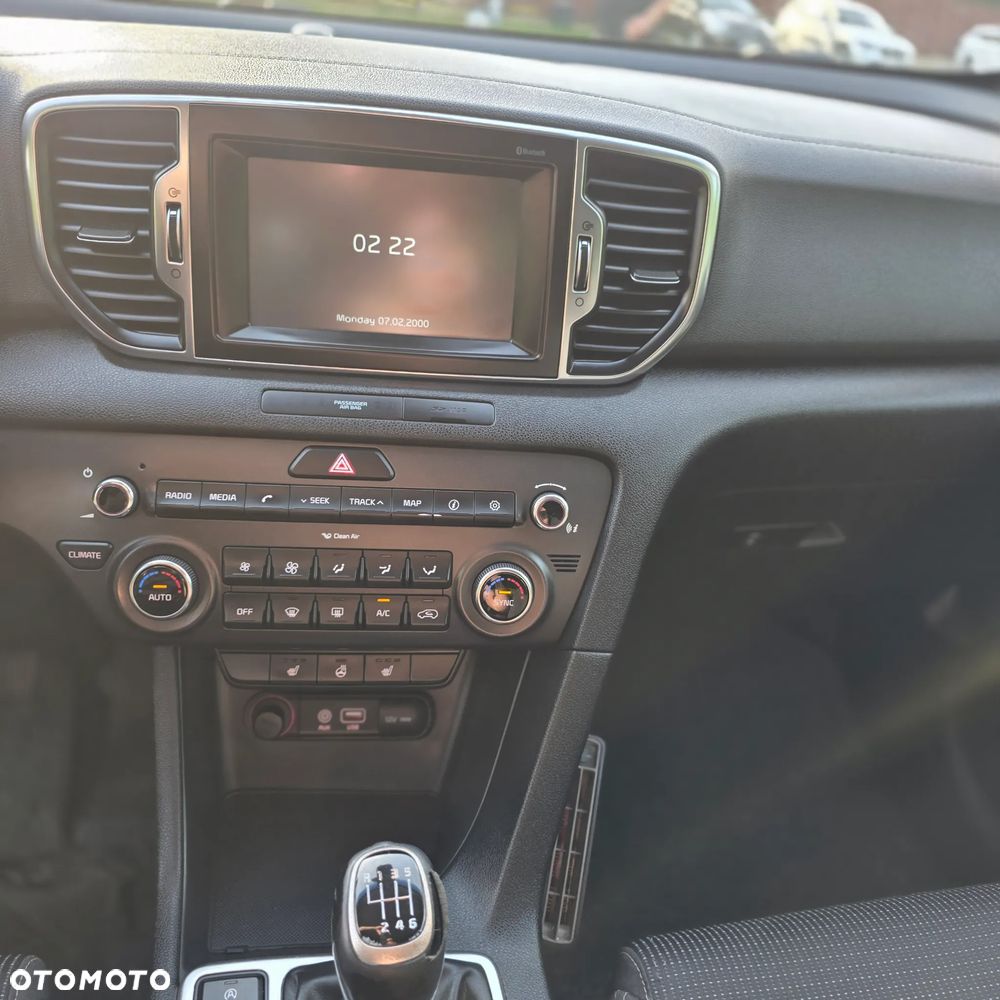 Kia Sportage 1.7 CRDI 2WD Dream-Team Edition - 14