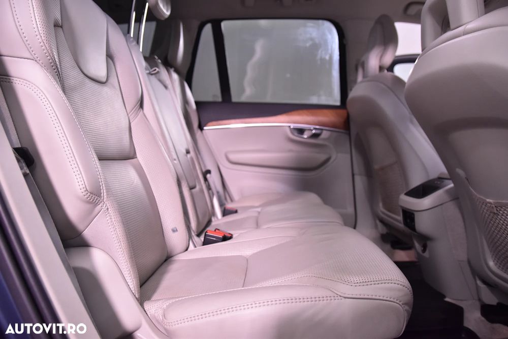 Volvo XC 90 - 13