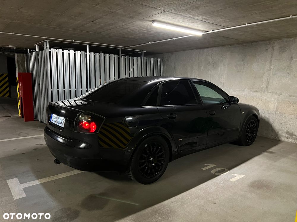 Audi A4 Avant 2.5 TDI Quattro - 7