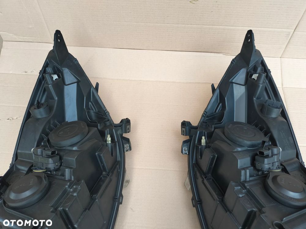 RENAULT SCENIC III LIFT 2013-2016 REFLEKTOR LAMPA LEWA SOCZEWKA  UK - 7