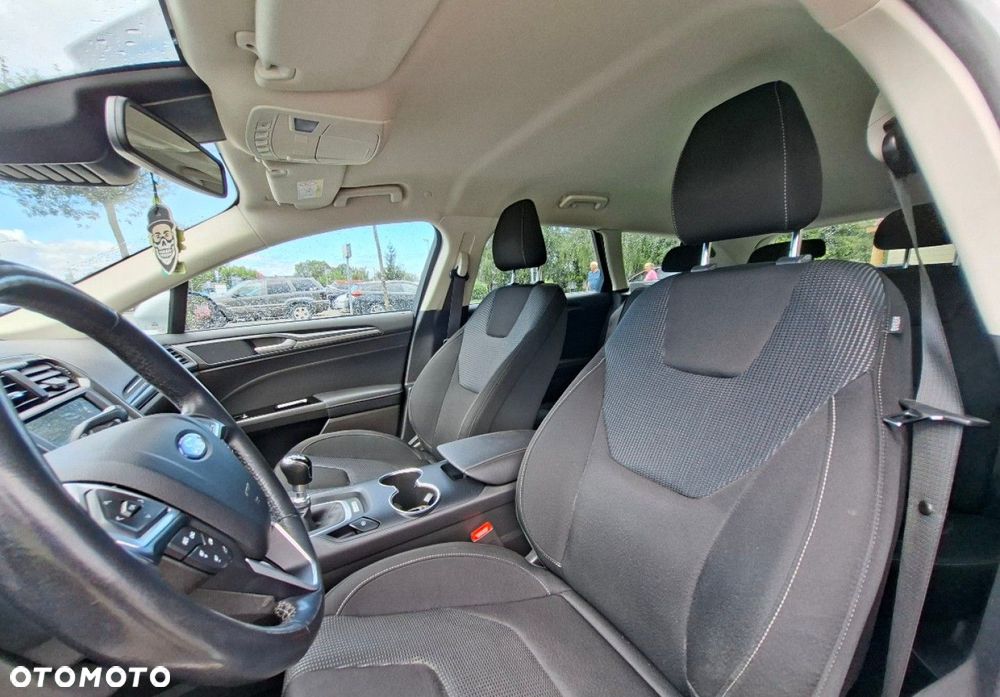 Ford Mondeo - 22