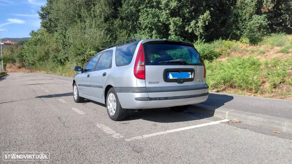 Renault Laguna Break 1.9 dTi RXE - 4