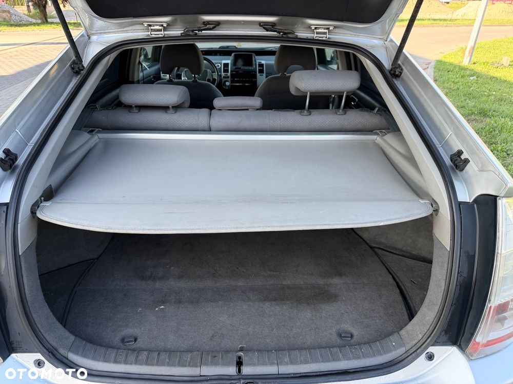 Toyota Prius - 22