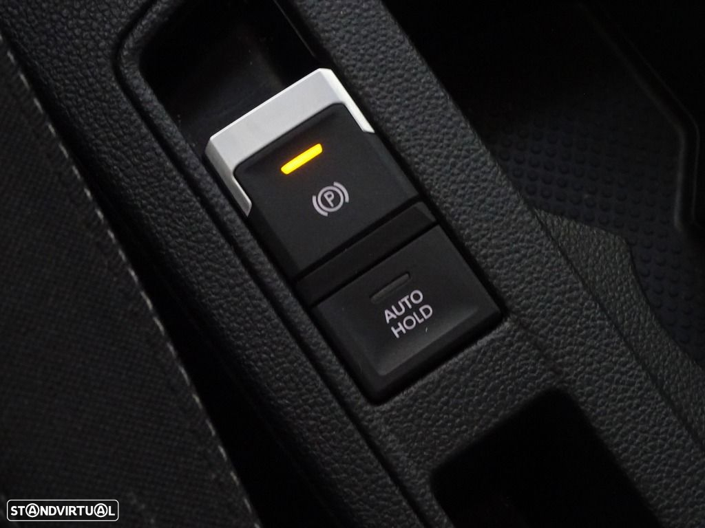 VW T-Roc 1.0 TSI Urban - 28