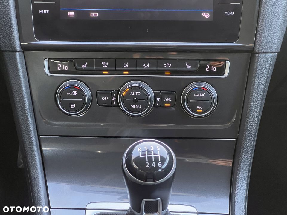 Volkswagen Golf 1.4 TSI (BlueMotion Technology) Comfortline - 19