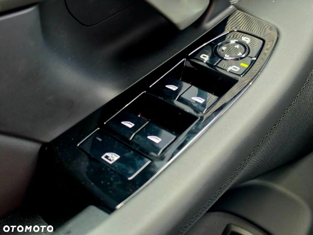 BMW Seria 5 520i mHEV M Sport - 25