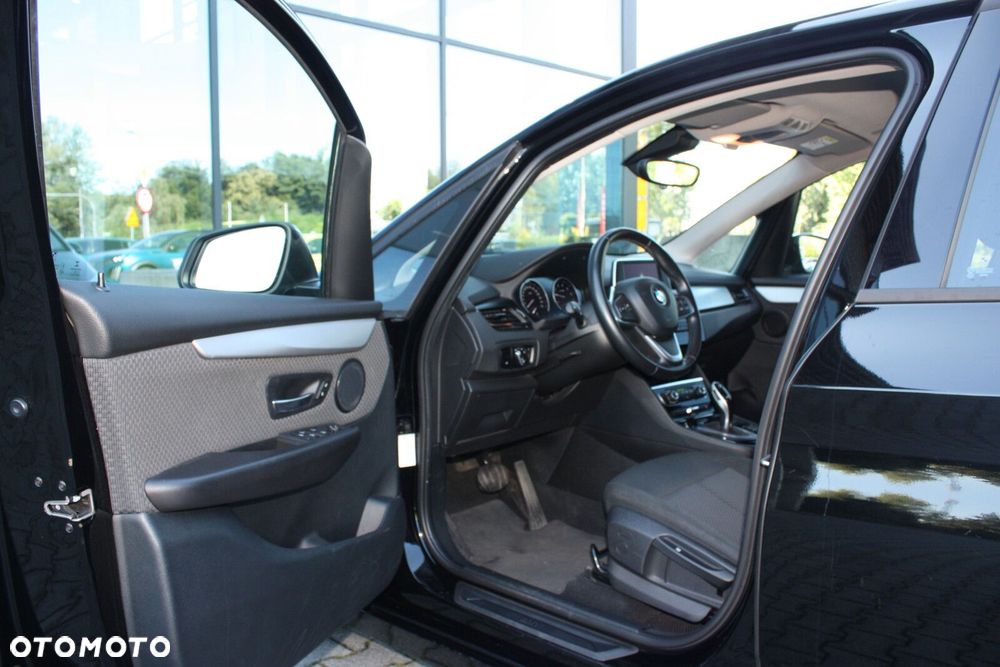 BMW Seria 2 218i GPF - 11
