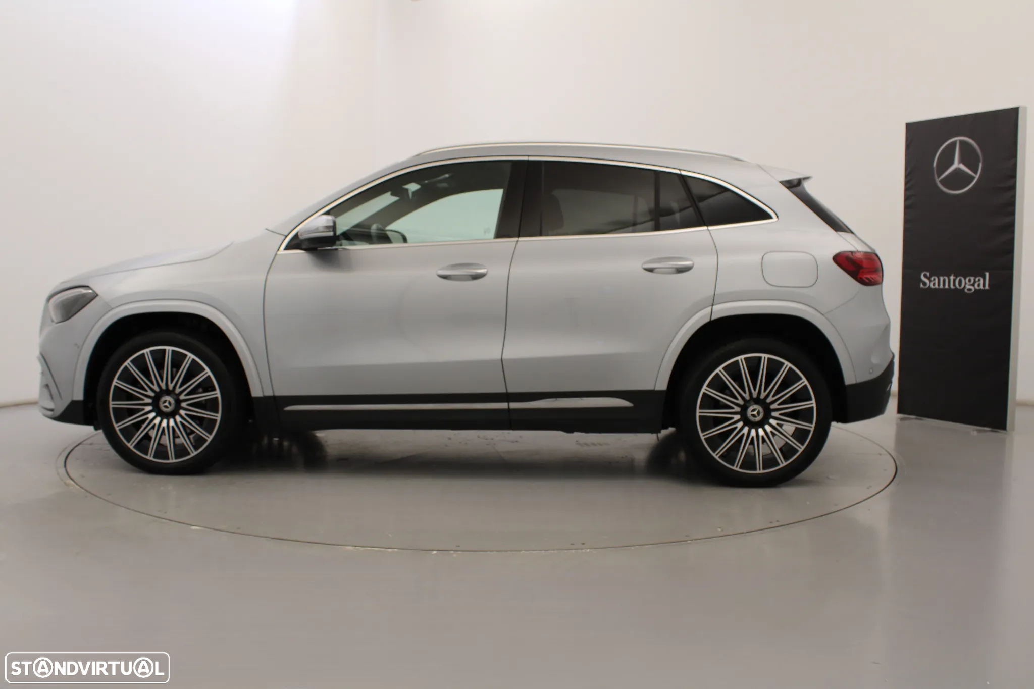 Mercedes-Benz GLA 250 e AMG Line - 12