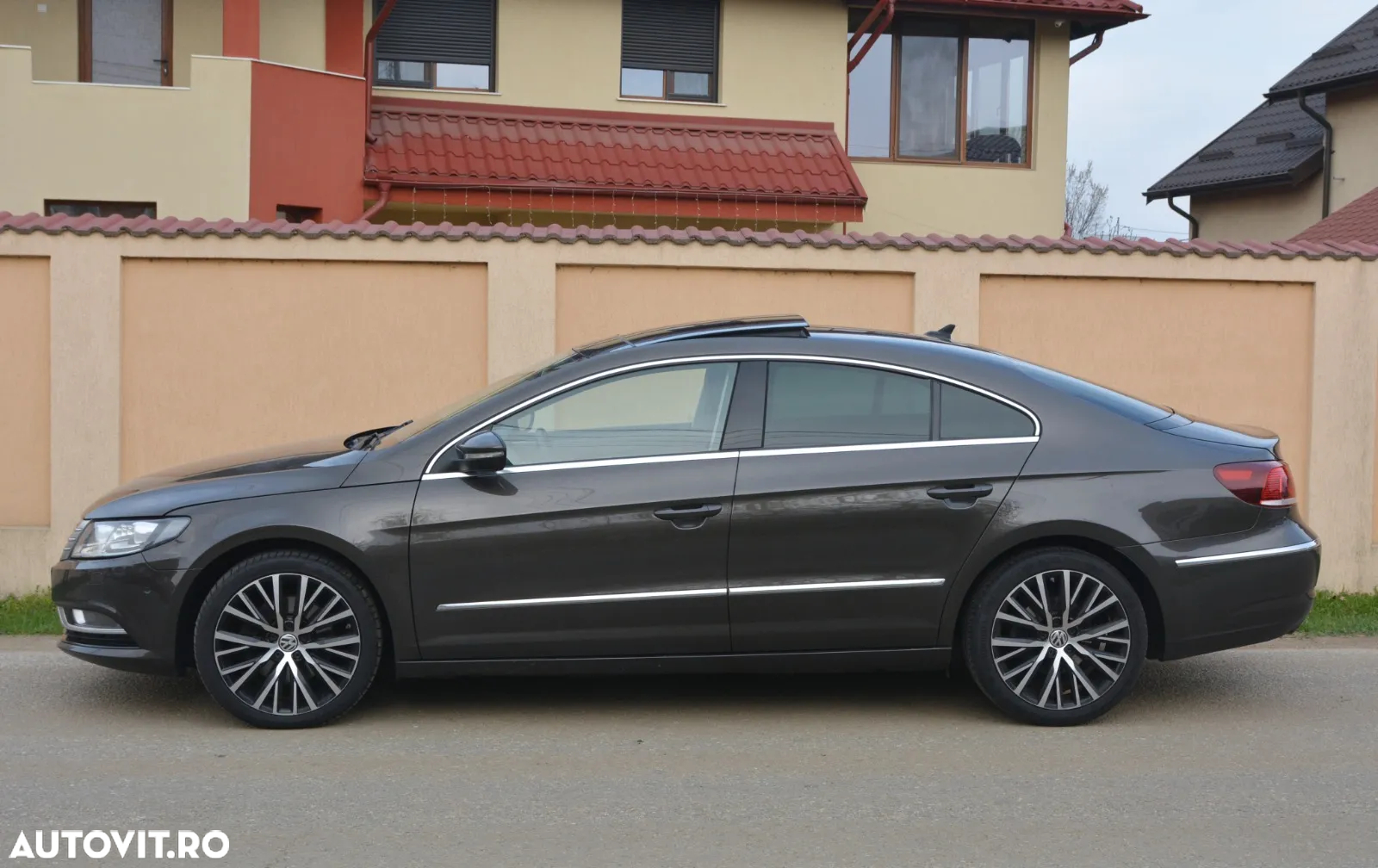 Volkswagen Passat CC 2.0 TDI BlueMotion Technology DSG Exclusive - 11