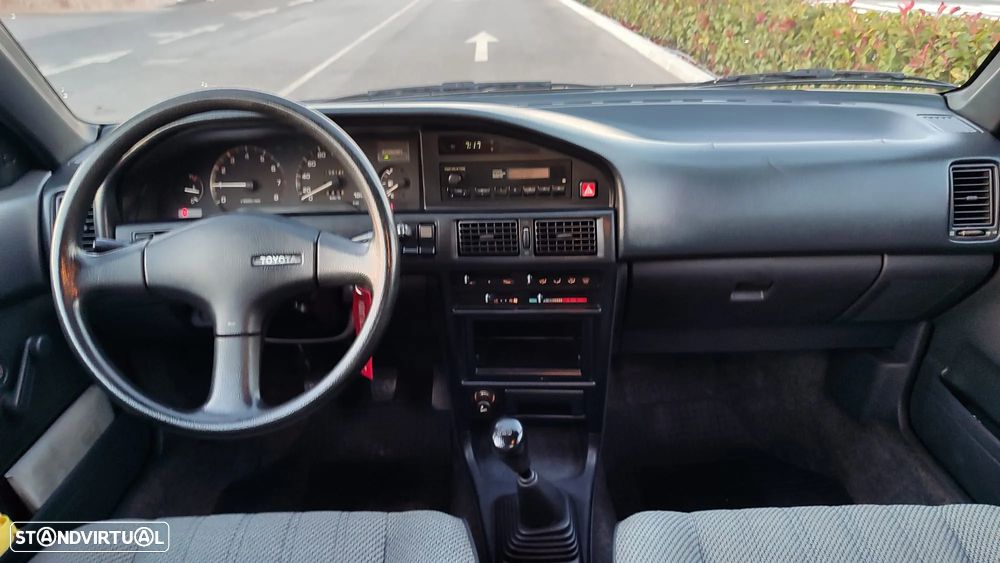 Toyota Corolla Sedan 1.3 Silver Line - 9