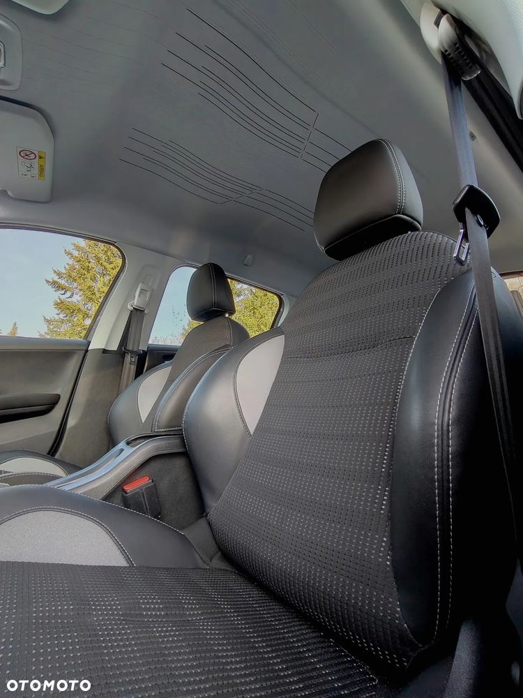 Peugeot 2008 1.2 Pure Tech Style S&S - 18