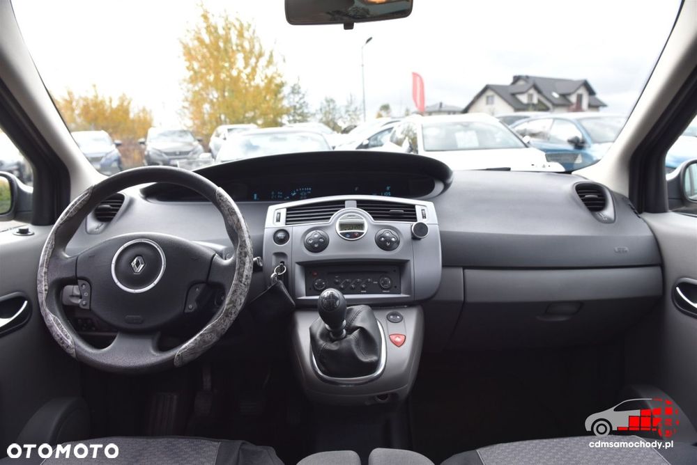 Renault Grand Scenic - 20