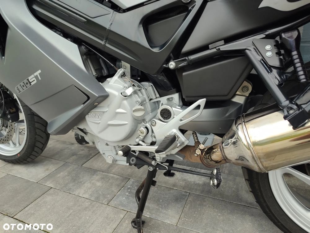 BMW F - 28