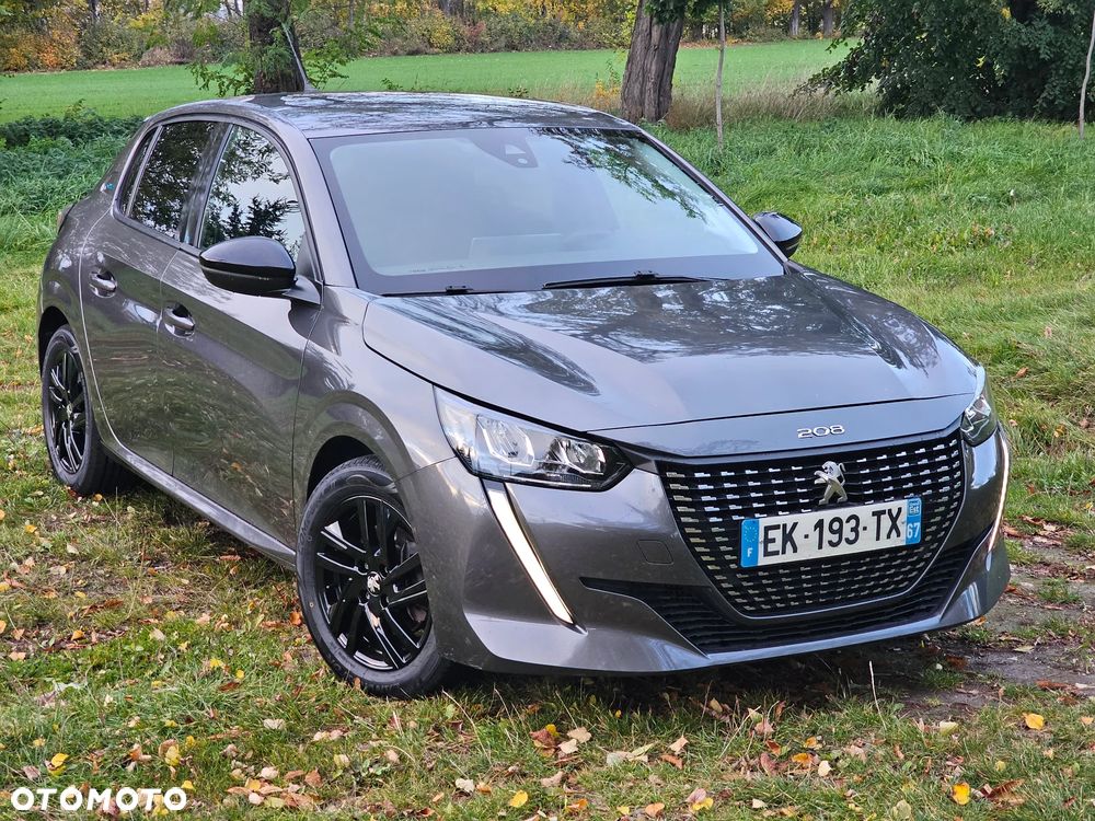 Peugeot 208 - 25