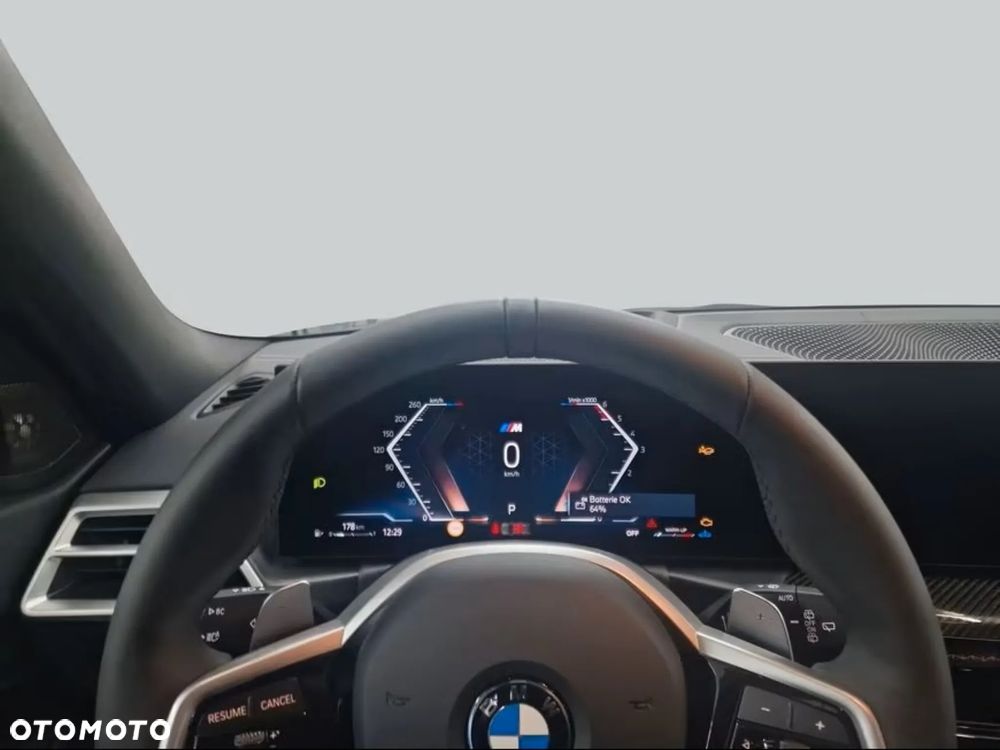 BMW Seria 3 330d xDrive mHEV M Sport - 13