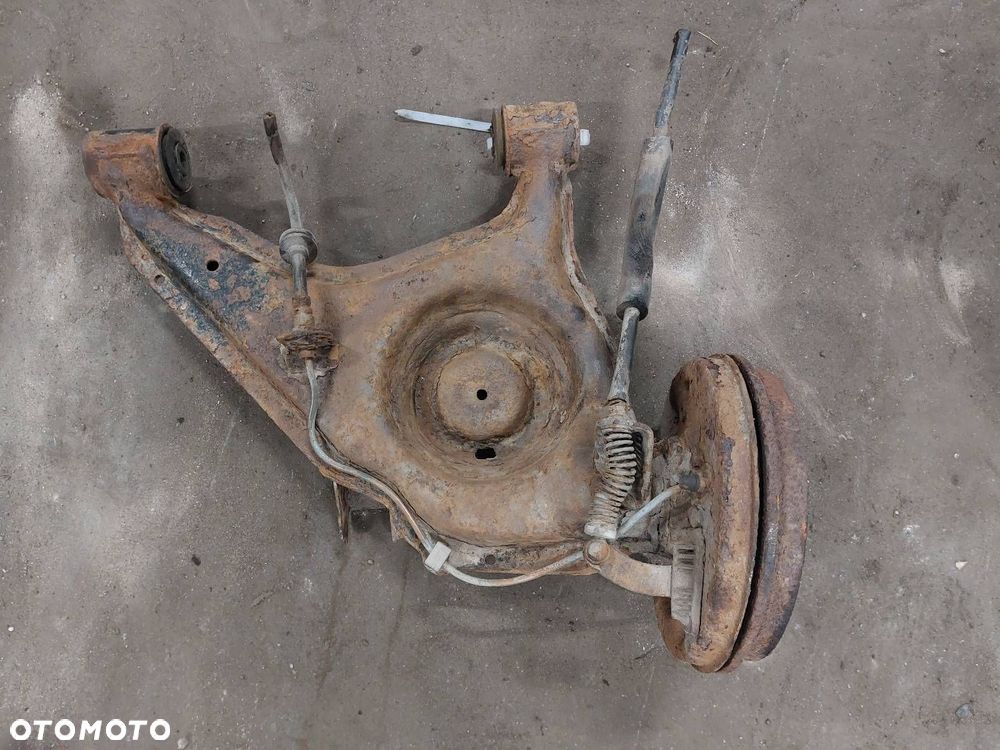 WAHACZ + PIASTA PRAWY TYŁ BĘBEN FIAT SEICENTO - 1