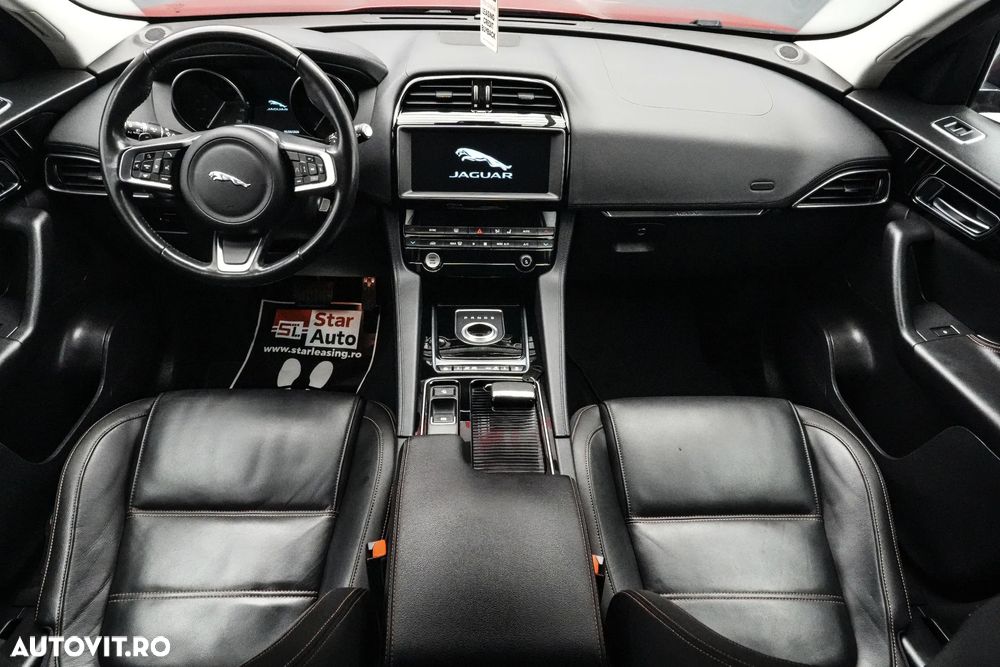 Jaguar F-Pace 20d Aut. Prestige - 8