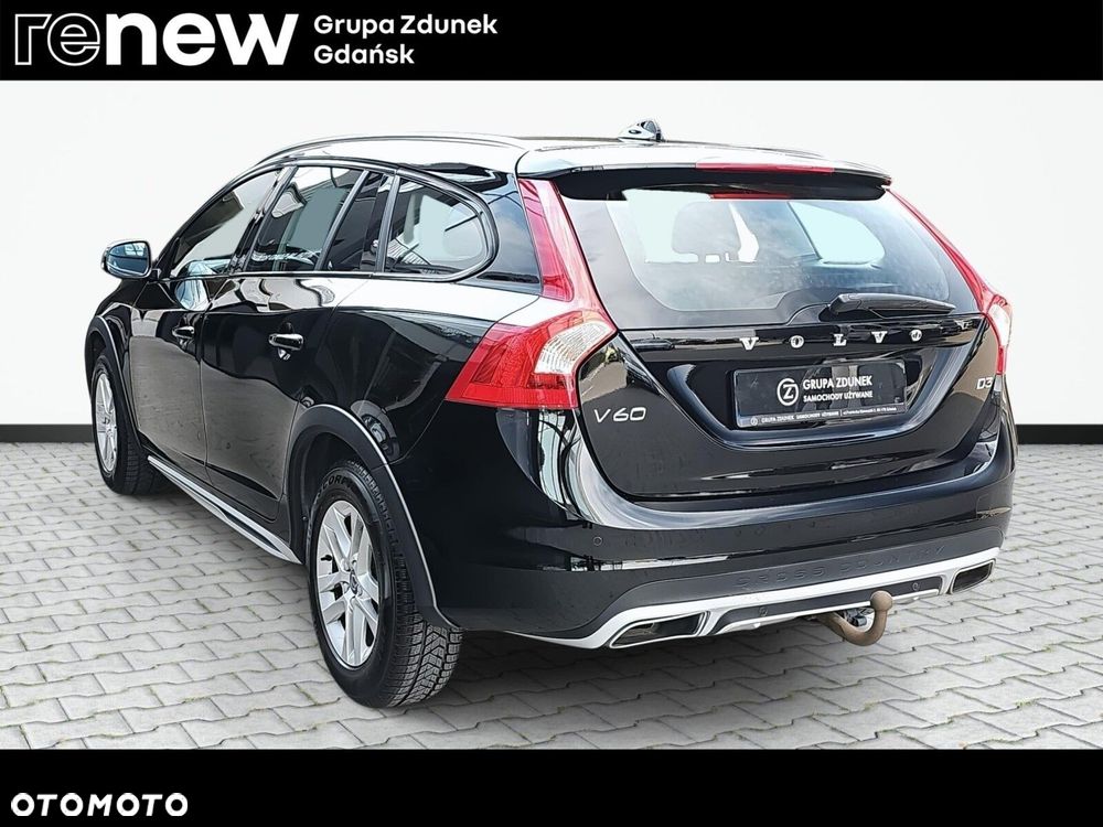 Volvo V60 Cross Country - 7