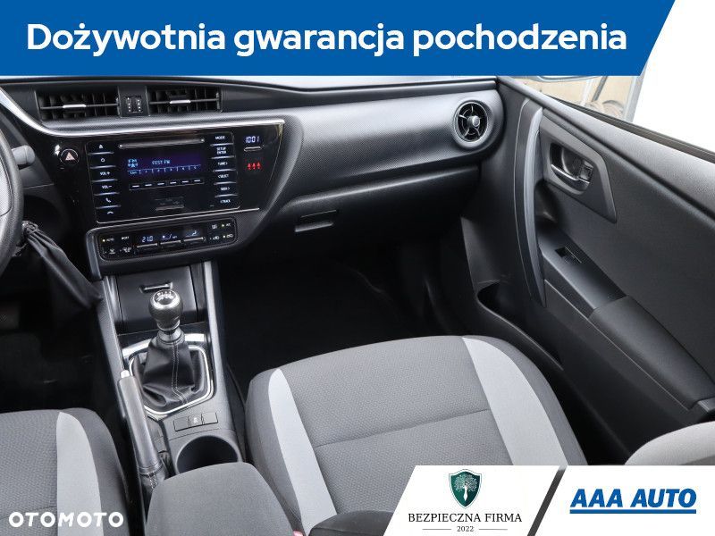 Toyota Auris - 9