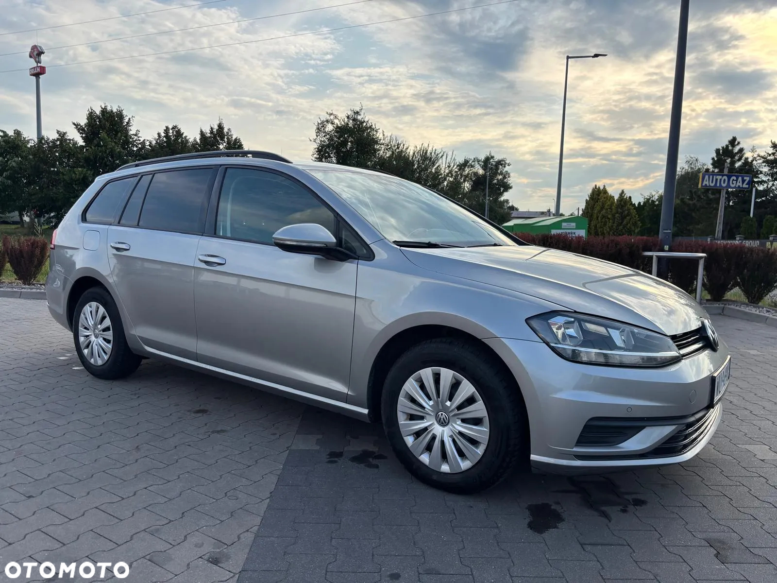 Volkswagen Golf - 4