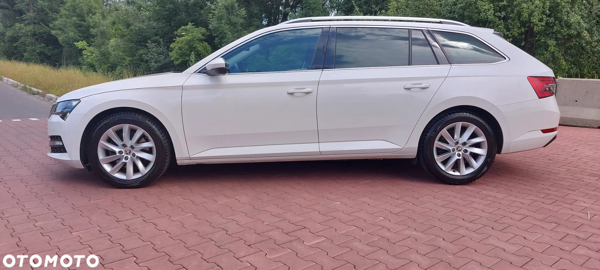 Skoda Superb 2.0 TDI Style - 2