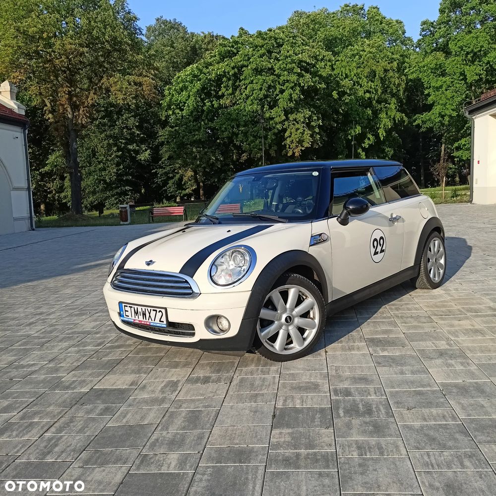 MINI Cooper Standard - 1