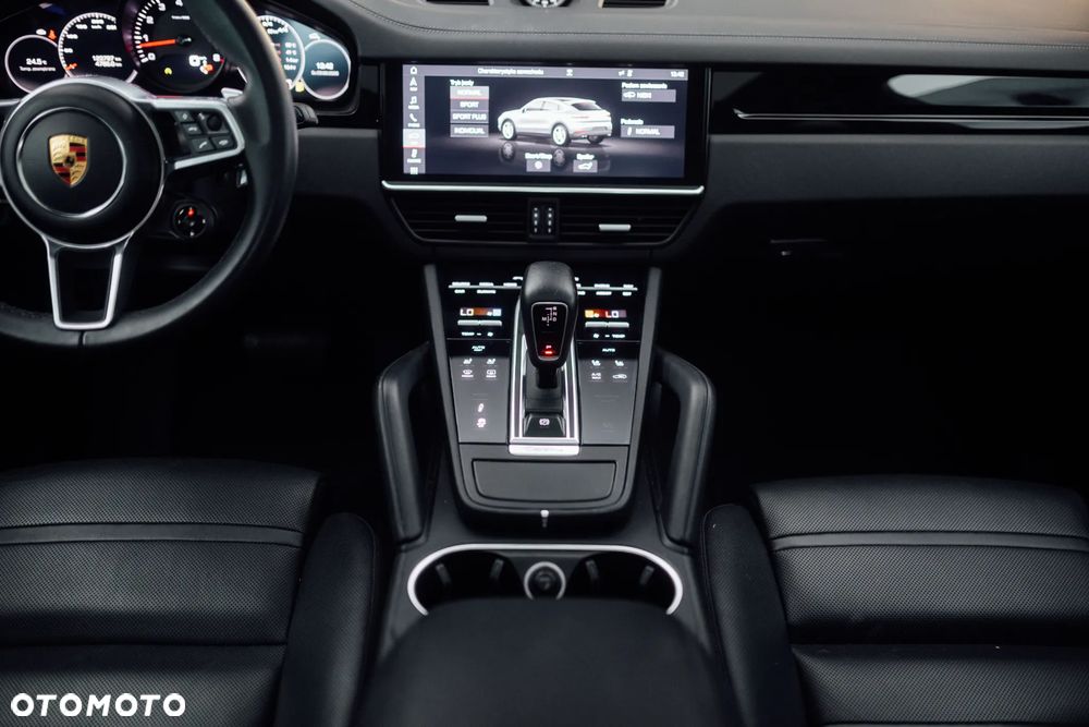 Porsche Cayenne Standard - 19