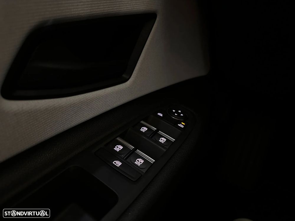 Renault 5 E-Tech 40 kWh Evolution Autonomia Urbana - 14