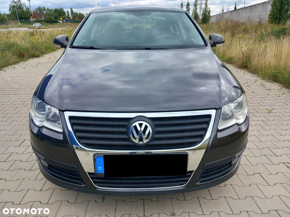Volkswagen Passat 1.6 Trendline - 2