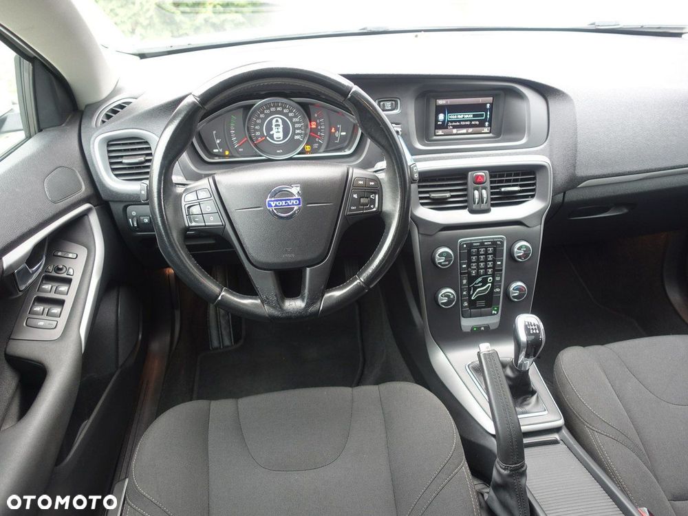 Volvo V40 T2 Kinetic - 11