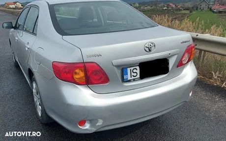Toyota Corolla 1.4 Sdn. Luna - 7